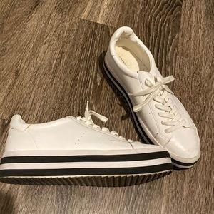 Platform white Zara size 10 sneakers 41